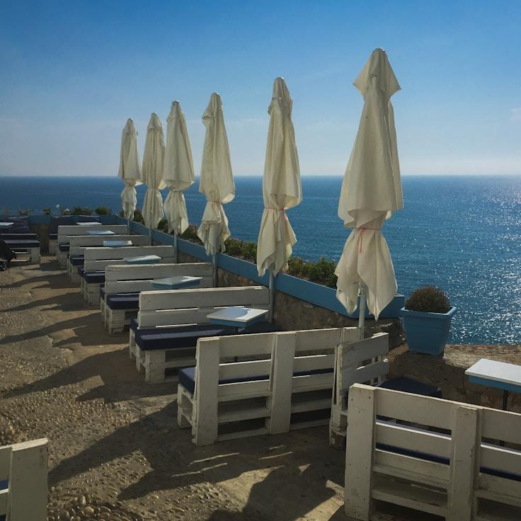 Outdoor terrace seating suitable for families in Rome